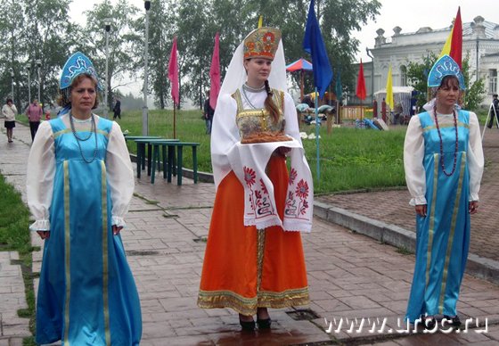 Гостей в Верхотурье встречали хлебом и солью